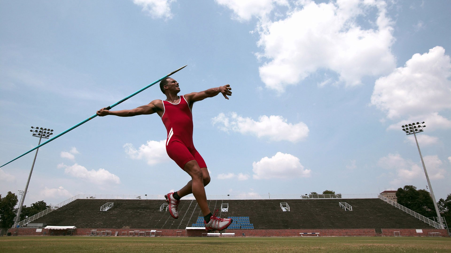 墨西哥马术协会与国际马术联合会合作，举办国际马术交流活动，促进技术交流。